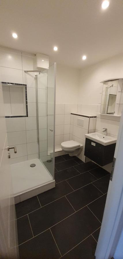 37m² 1,5 Mit Terrasse Und Super Badezimmer Apartment *