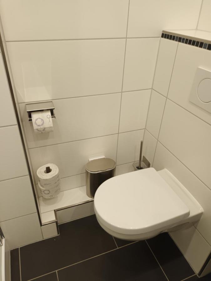 37m² 1,5 Mit Terrasse Und Super Badezimmer Tangstedt